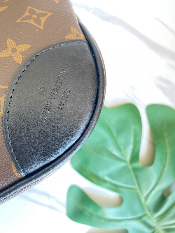 ルイヴィトンバッグ素材ディテール